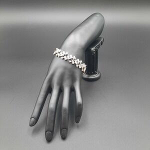 Vintage Elegant Rhinestone Bracelet With Geometric Design & Clasp W‎ Lind